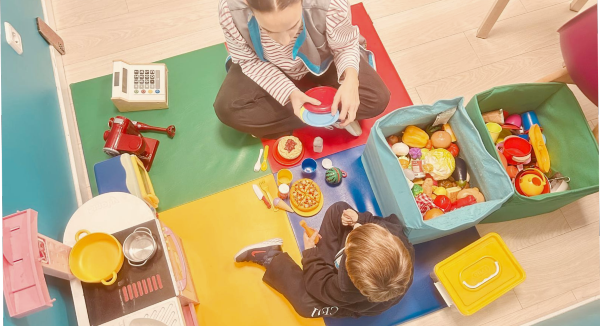 Terapia ocupacional infantil en juego guiado