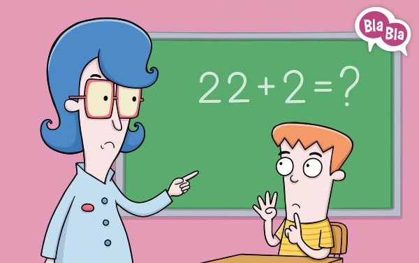 Caricatura de una clase: profesora con pizarra y niño resolviendo una suma
